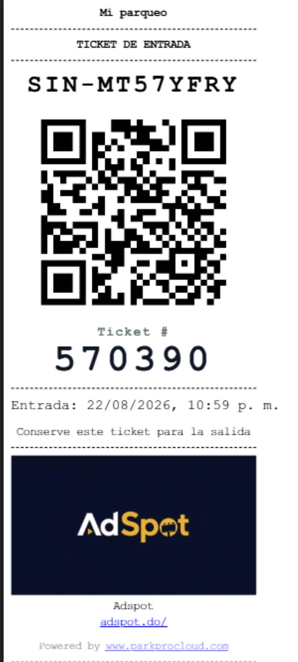 Ticket de entrada digital de ParkingPro Cloud con código QR y el anuncio del patrocinador al pie